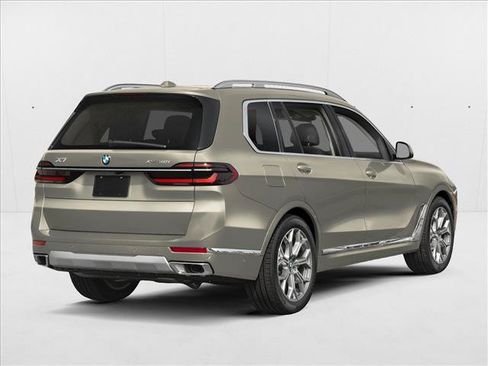 New 2027 BMW X7 xDrive40i w/ Executive Package AWD/4WD image 2