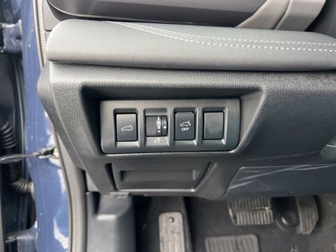 Used 2025 Subaru Outback Limited image 16