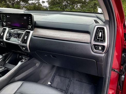 Used 2022 Kia Sorento S w/ Panoramic Sunroof Package image 27