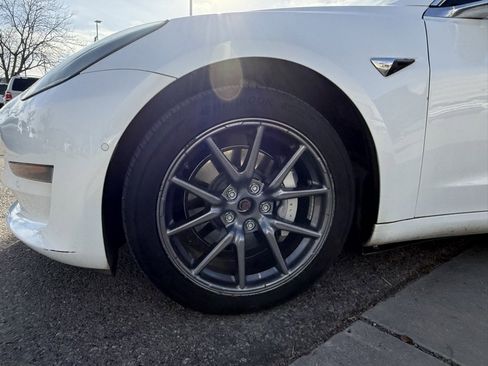 Used 2020 Tesla Model 3 Long Range image 29