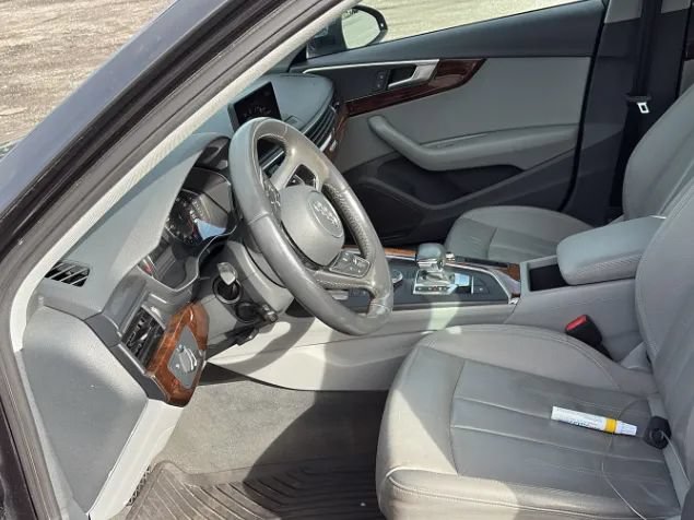 Used 2019 Audi A4 2.0T Premium w/ Convenience Package AWD/4WD image 2