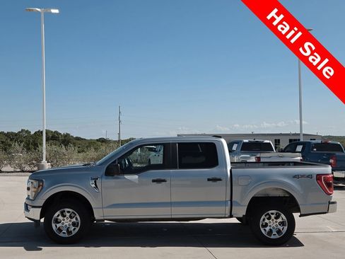 Used 2023 Ford F150 XLT image 3