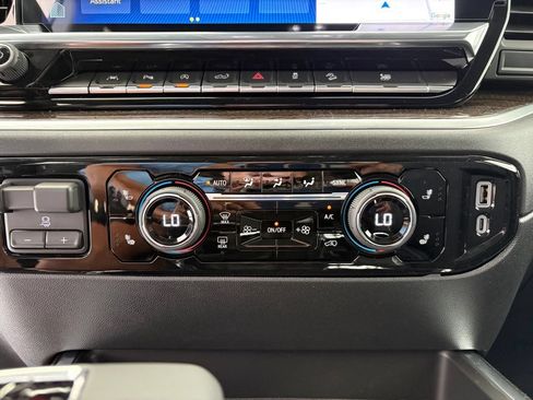 New 2026 Chevrolet Silverado 1500 LT AWD/4WD image 11