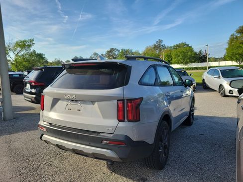 Used 2023 Kia Sorento SX Prestige image 15