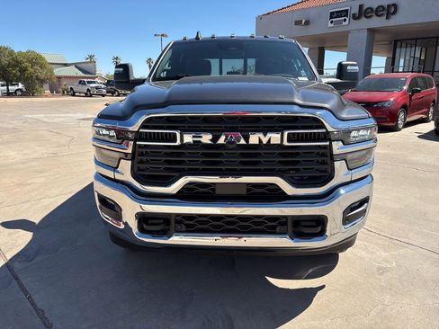 New 2025 RAM 2500 Tradesman AWD/4WD image 2