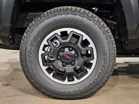 New 2026 Toyota Tacoma TRD Off-Road AWD/4WD image 22