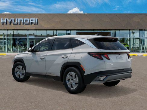 New 2026 Hyundai Tucson Blue SE FWD image 5