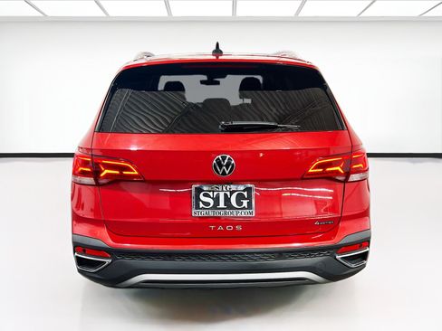 Used 2023 Volkswagen Taos SEL AWD/4WD image 5
