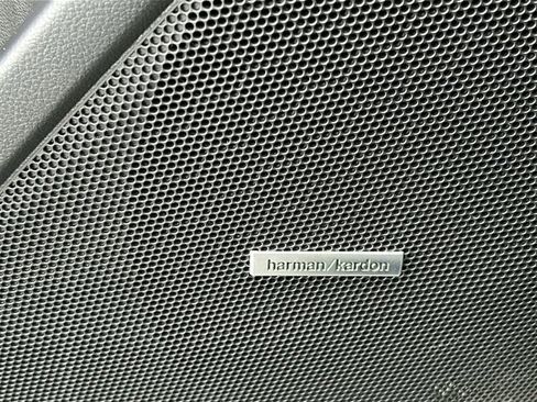 Certified 2022 Subaru Forester Limited image 21