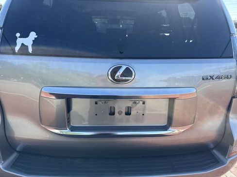 Used 2021 Lexus GX 460 Premium w/ Premium Package AWD/4WD image 9