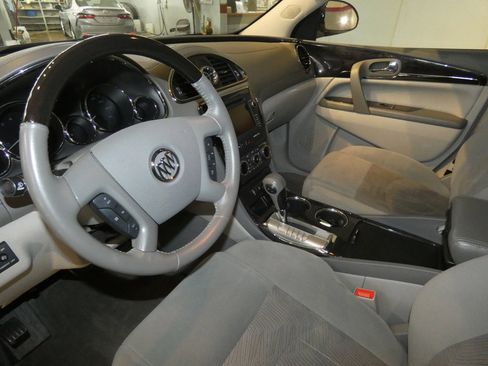 Used 2017 Buick Enclave Convenience image 8