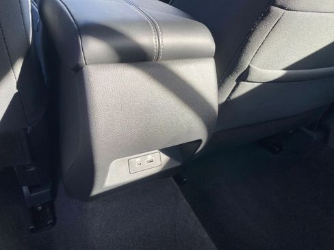 Used 2025 Nissan Altima 2.5 SV image 23