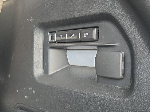 Used 2023 Ford Explorer Limited w/ Equipment Group 301A image 13