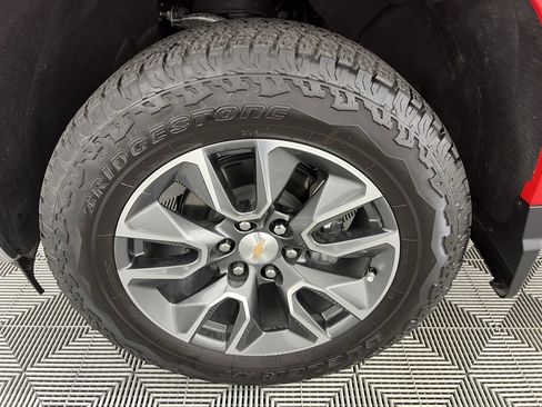 Used 2025 Chevrolet Silverado 1500 LT w/ Safety Package image 13