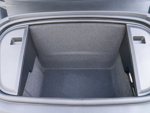 New 2026 Porsche Taycan image 27