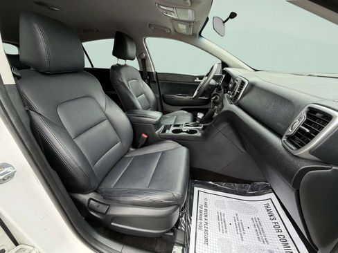 Used 2018 Kia Sportage LX AWD/4WD image 15