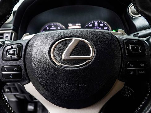 Used 2017 Lexus IS 200t w/ Premium Package RWD image 28