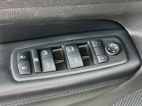 Used 2017 Jeep Grand Cherokee Laredo w/ Quick Order Package 23E image 17