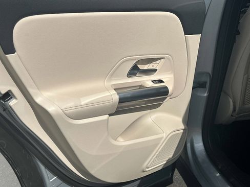 Used 2026 Mercedes-Benz GLA 250 image 12