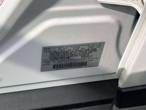 Used 2023 Nissan Kicks SR FWD image 17