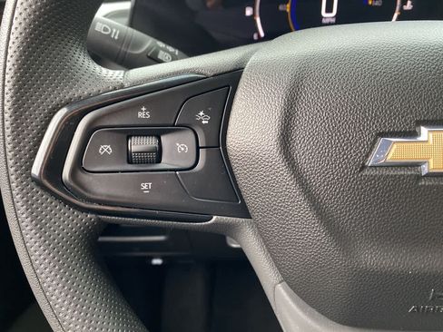Used 2025 Chevrolet TrailBlazer LT AWD/4WD image 21