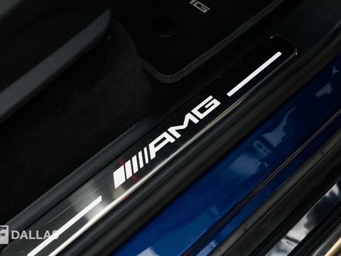 Used 2022 Mercedes-Benz G 63 AMG 4MATIC w/ G Manufaktur Interior Package image 38