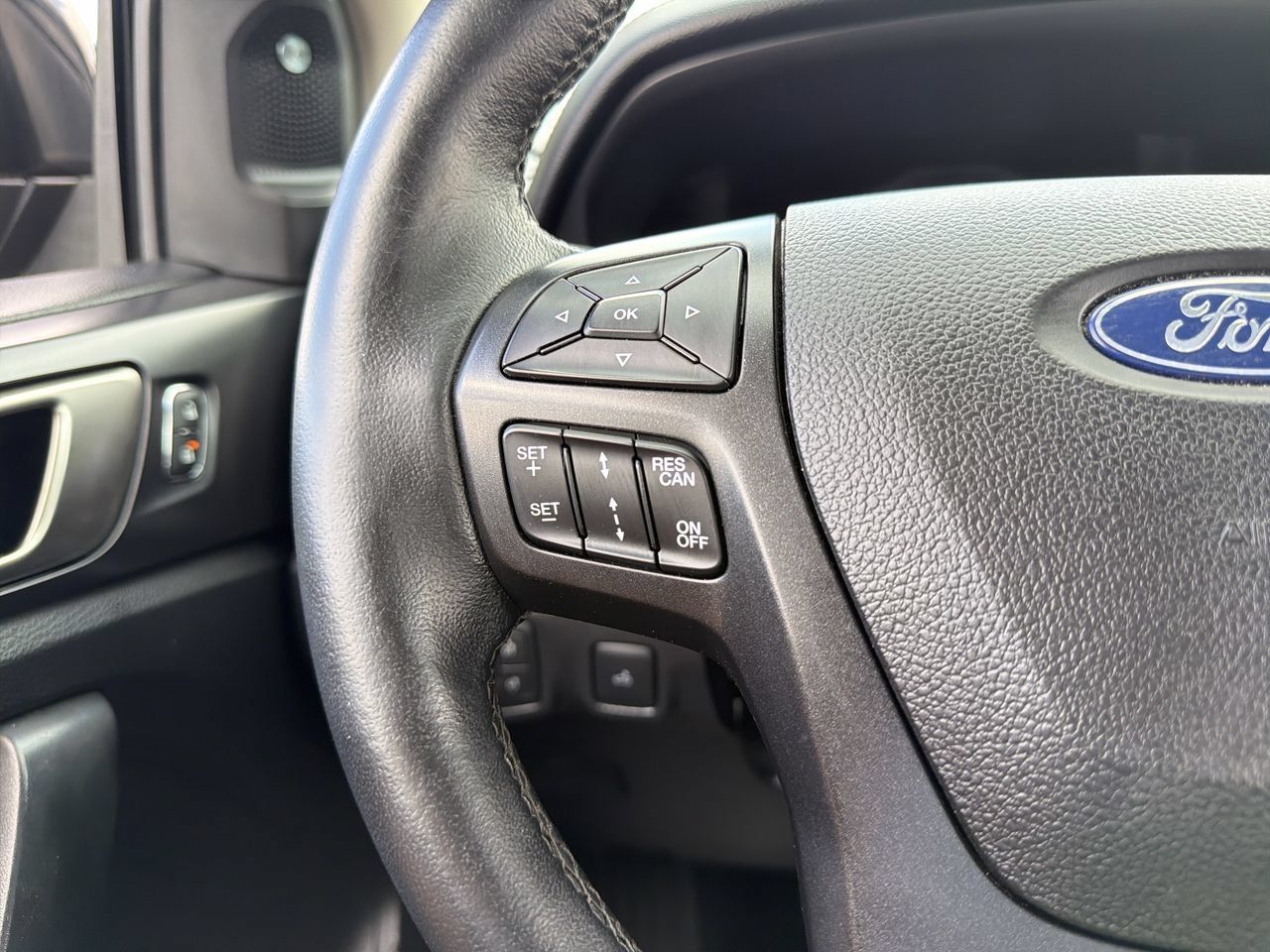 Used 2021 Ford Ranger Lariat w/ Tremor Off-Road Package AWD/4WD image 28