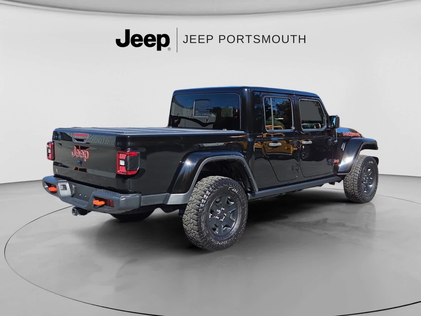 Used 2023 Jeep Gladiator Mojave w/ LED Lighting Group AWD/4WD image 7