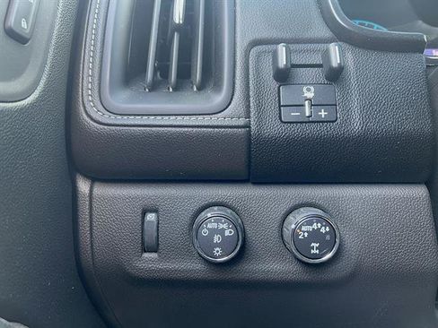 Used 2022 GMC Canyon Denali AWD/4WD image 24