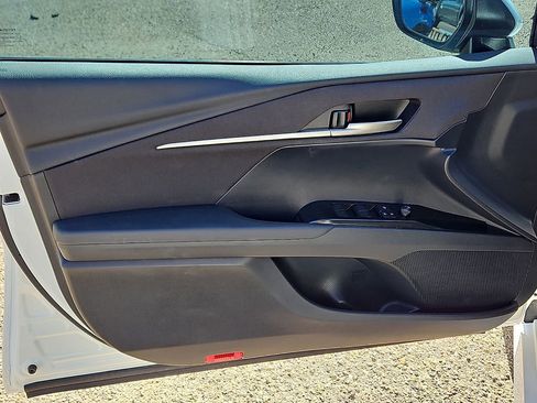 Used 2025 Toyota Camry LE image 12