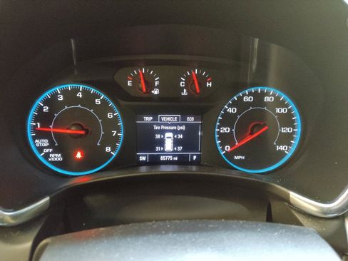 Used 2019 Chevrolet Equinox LS image 23