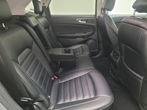 Used 2023 Ford Edge SEL image 19