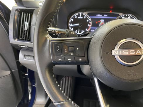 Used 2025 Nissan Pathfinder SV AWD/4WD image 35