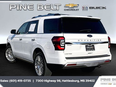 Used 2024 Ford Expedition Limited AWD/4WD image 2