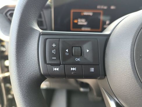 Certified 2025 Nissan Kicks SV w/ SV Premium Package AWD/4WD image 41