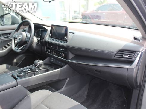 Used 2023 Nissan Rogue S AWD/4WD image 26