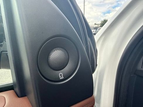 Used 2025 Lincoln Navigator L Reserve AWD/4WD image 18
