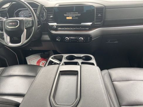 Certified 2024 GMC Sierra 1500 SLT AWD/4WD image 8
