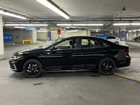 New 2026 Volkswagen Jetta SE image 30