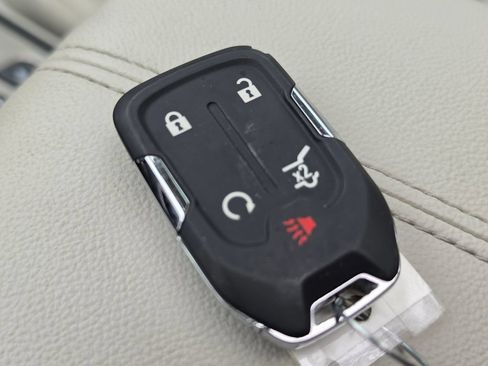 Used 2020 GMC Terrain Denali w/ Denali Premium Package AWD/4WD image 32