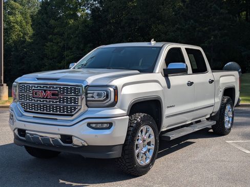 Used 2018 GMC Sierra 1500 Denali AWD/4WD image 5