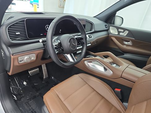 Certified 2026 Mercedes-Benz GLS 450 4MATIC image 17