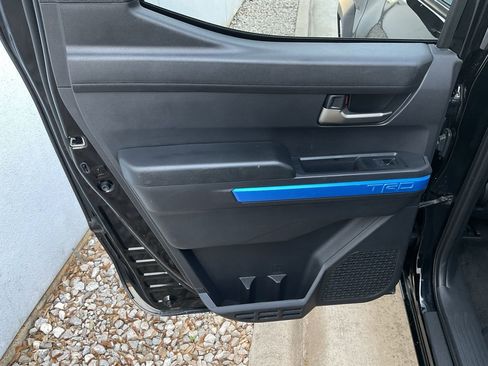 Used 2025 Toyota Tacoma TRD Off-Road image 18