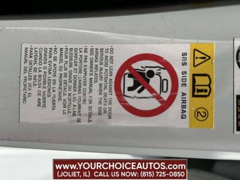 Used 2022 Toyota Prius LE image 37