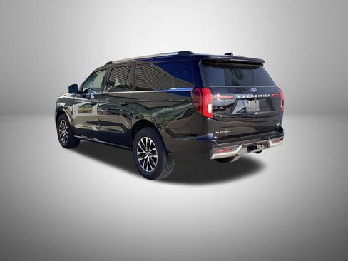 Used 2025 Ford Expedition Max Platinum image 4
