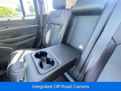 Used 2023 Jeep Grand Cherokee 4WD 4xe w/ Luxury Tech Group II image 17