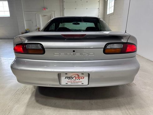 Used 2002 Chevrolet Camaro LT w/ Preferred Equipment Group 1 RWD image 6