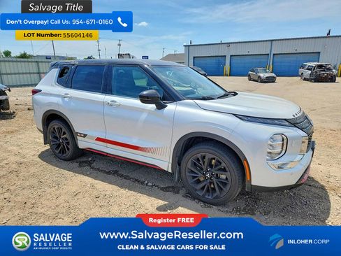 Used 2023 Mitsubishi Outlander SE AWD/4WD image 5