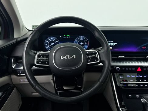 Certified 2023 Kia Carnival SX Prestige FWD image 5