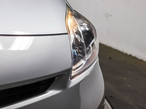 Used 2015 Toyota Prius Two FWD image 7